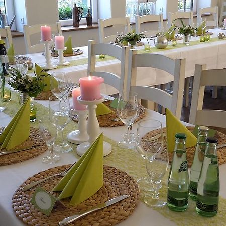 ホテル Gaststaette Waldhof Bornichen エクステリア 写真