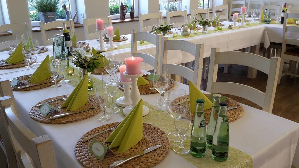 ホテル Gaststaette Waldhof Bornichen エクステリア 写真